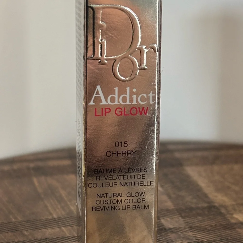 Dior Addict Lip Glow Hydrating Color Balm - Cherry 015